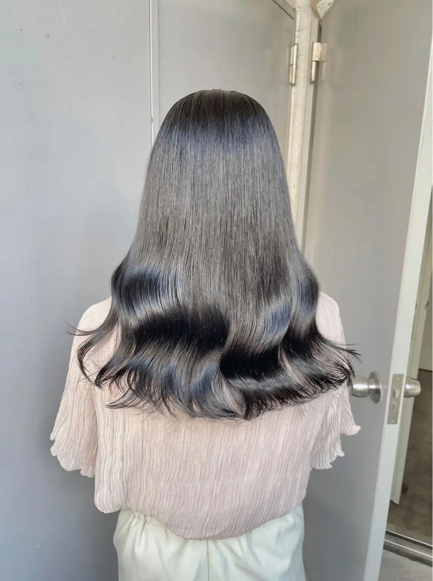 ロング カラー カット ヘアカラー トリートメント ヘッドスパ ヘアセット ベージュカラー💖 やすひろのヘアスタイル