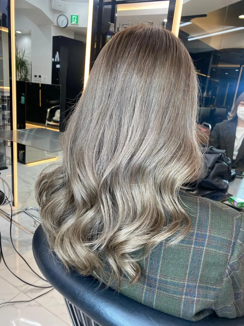 ミディアム カラー 艶髪ハイトーン💎 Rukumoのヘアスタイル