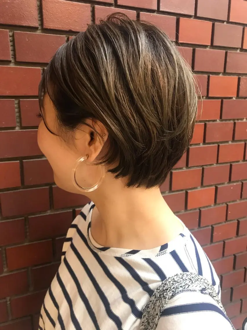 ショート 伸ばしかけ ショートヘア カット ヘアカラー トリートメント ayane⭐️ボブ・ ショート・パーマのヘアスタイル