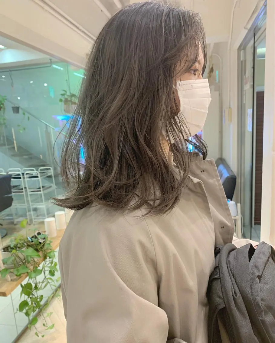 セミロング カラー ヘアアレンジ ベージュカラー ブリーチ ミルクティーベージュ 🌿ショート🌿 パーマ🌿淳平のヘアスタイル