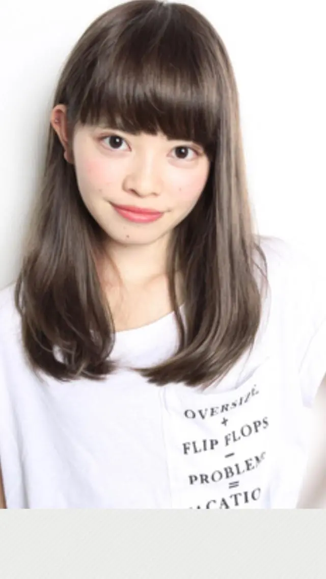 ミディアム 嶋崎 留美のヘアスタイル
