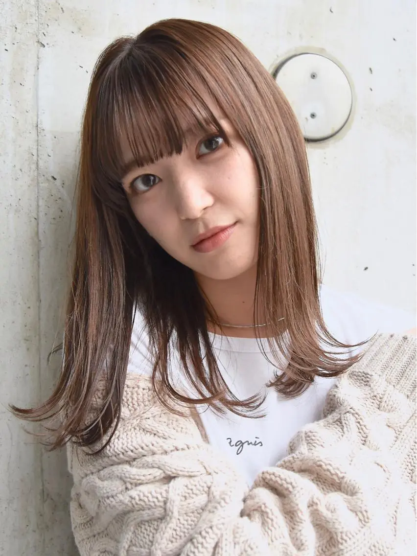 セミロング ヘアカラー トリートメント Trip 大名🌟 ブリーチ/髪質改善のヘアスタイル