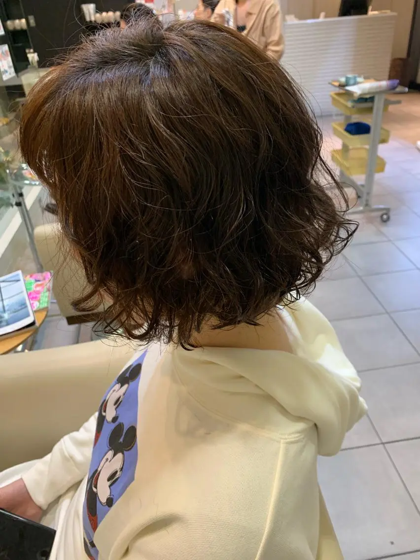 ミディアム カラー パーマ 金村 綾芽のヘアスタイル