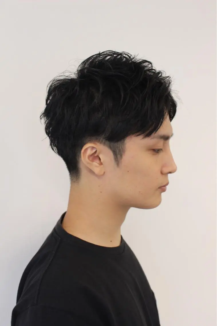 ショート パーマ メンズ メンズパーマ カット パーマ 吉岡 昌吾のヘアスタイル