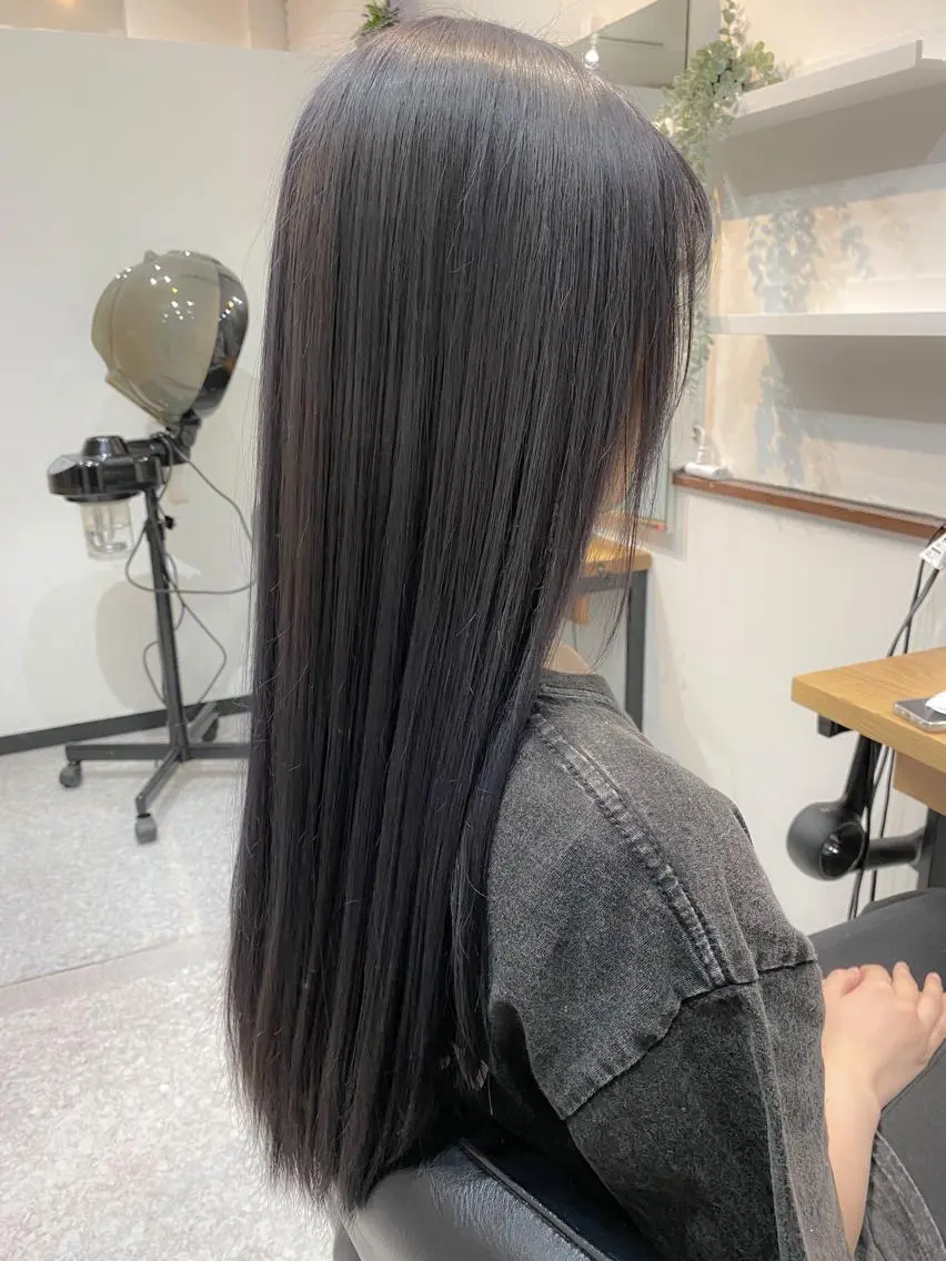 ロング カラー ブリーチ ケアブリーチ ラベンダーカラー ラベンダーグレー 【透明感、艶髪】西村 有司のヘアスタイル