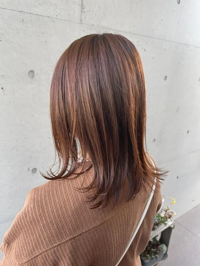 ミディアム カット ヘアカラー トリートメント 柄澤 菜南子のヘアスタイル