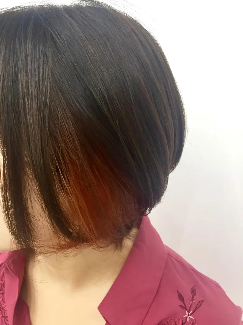 ショート カラー インナーカラー オレンジ ヘアカラー 岩崎 裕司のヘアスタイル