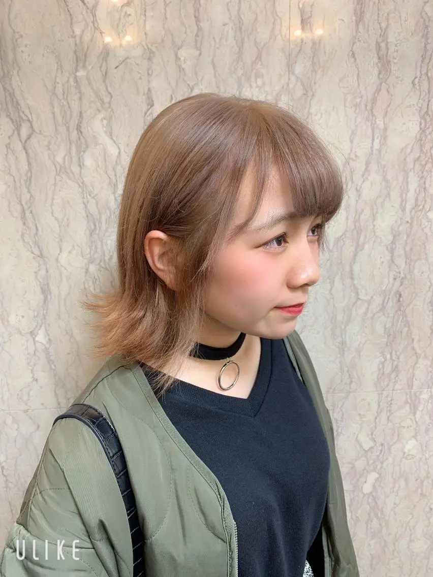 ミディアム カラー ベージュカラー ダブルカラー ハイトーンカラー ハイトーンベージュ ヘアカラー 似合わせ/ カラー.岡田友仁のヘアスタイル