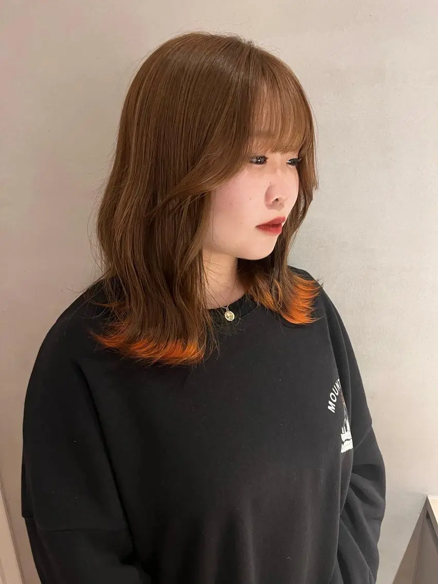 ミディアム カラー ベージュカラー ブリーチ 狐カラー ヘアカラー トリートメント 🩷ハイトーン透明感 レイヤー🩷ユリカのヘアスタイル