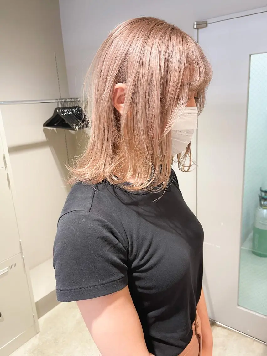 カラー カット ヘアカラー トリートメント ハイトーン×レイヤー カットTAKUMIのヘアスタイル