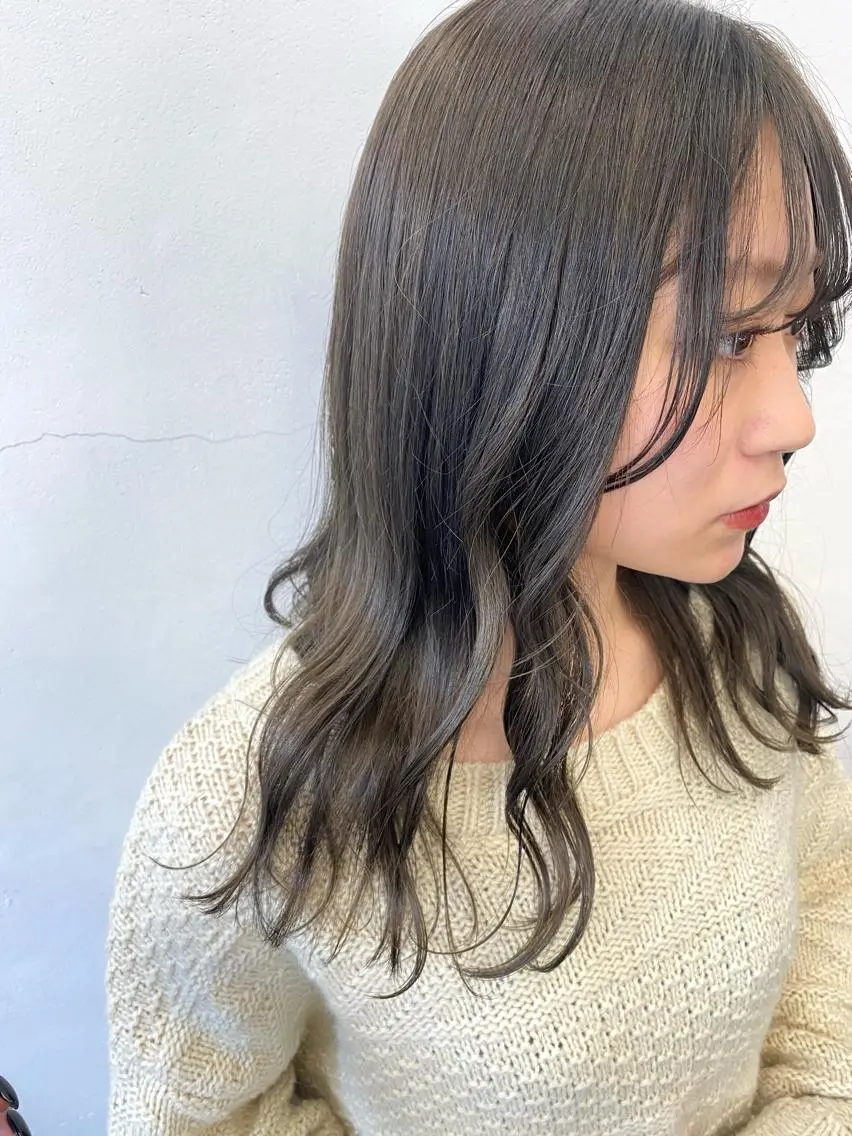 セミロング カラー ヘアカラー トリートメント 🎀ミカ/レイヤー/ 韓国ヘア/原宿🎀のヘアスタイル