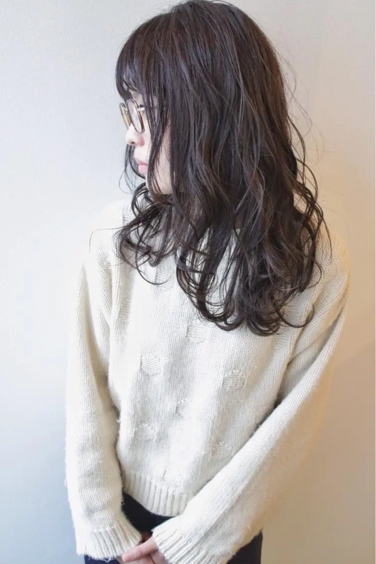 セミロング 吉本 知弘のヘアスタイル