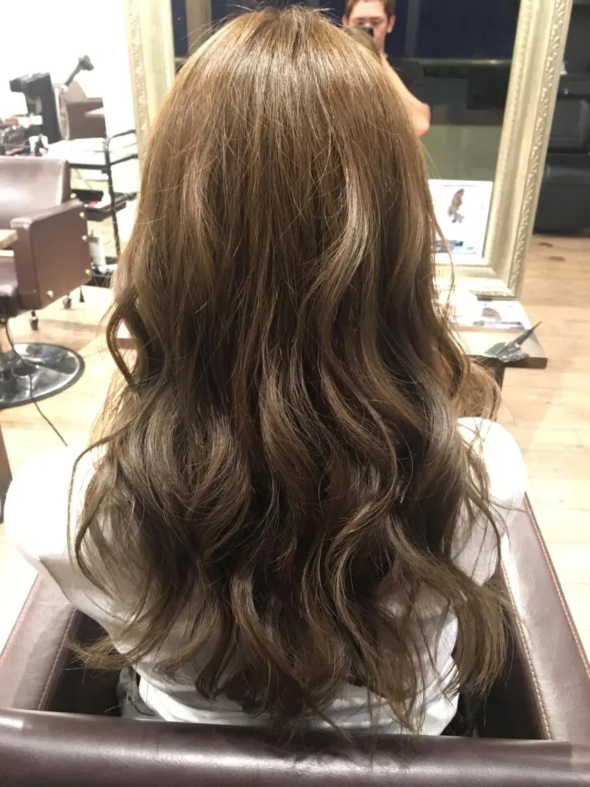 セミロング カラー アッシュ ハイトーンカラー 美髪・艶髪特化美容師 RYOJIのヘアスタイル