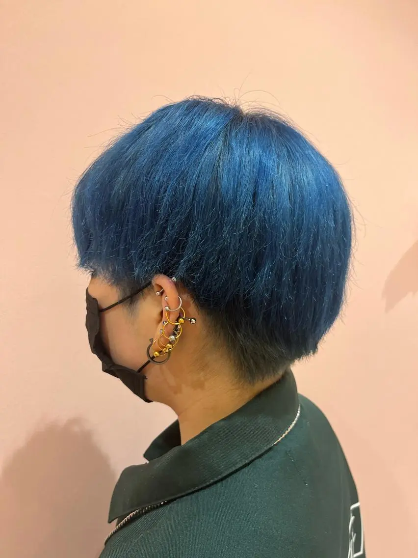 カラー ブルーカラー ASAMI /MaisonINEのヘアスタイル