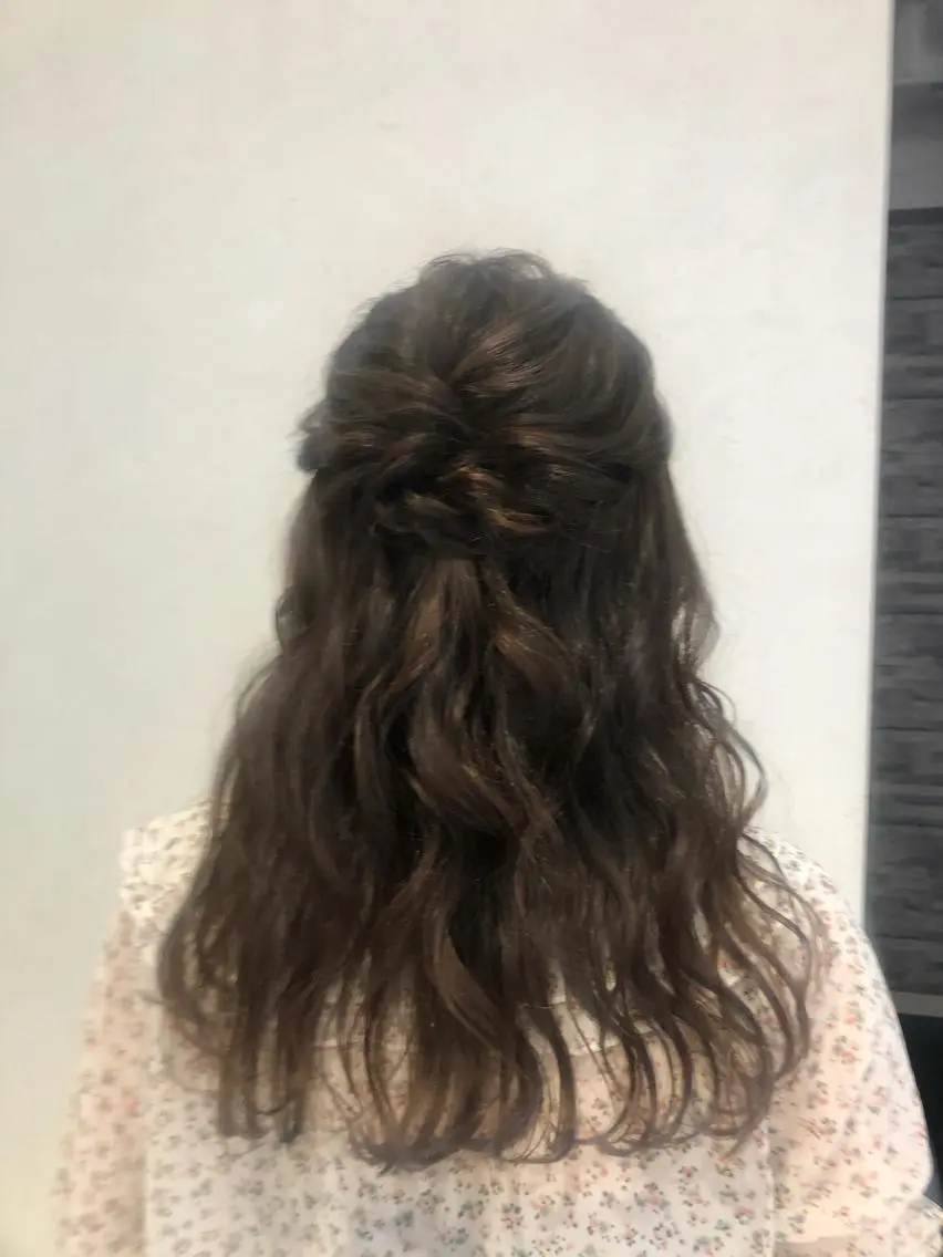 ロング ヘアアレンジ ハーフアップ 🫧 MAKI🫧のヘアスタイル