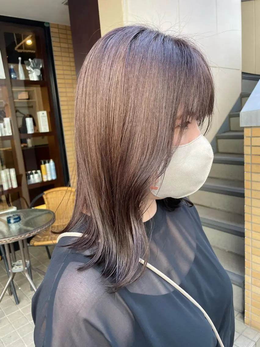 セミロング カラー ベージュカラー カット ヘアカラー トリートメント しのはら まどかのヘアスタイル