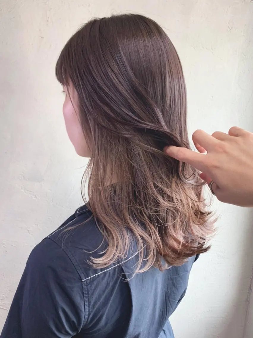 ミディアム カラー パーマ ヘアアレンジ アッシュ ベージュカラー インナーカラー ITbyALBUM 中野店のヘアスタイル
