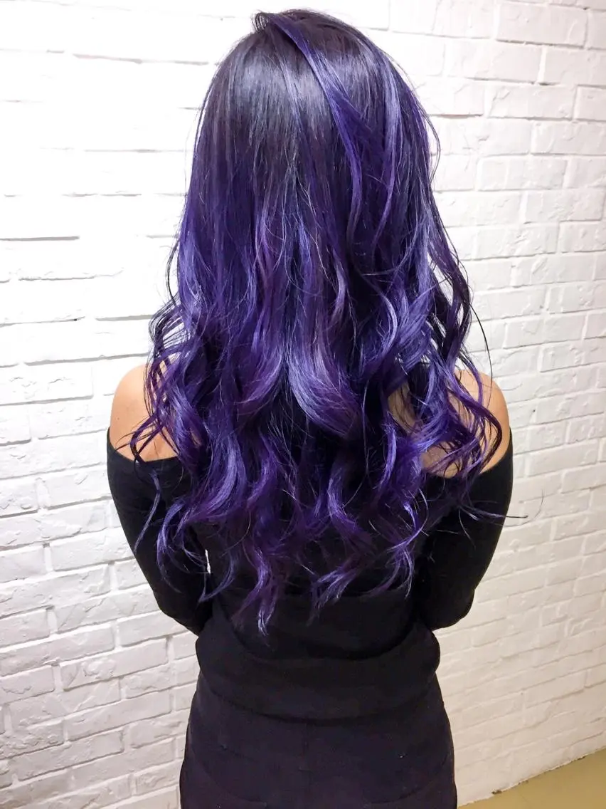 ロング カラー グラデーションカラー パープルカラー エクステリピート率 No.1 菊池　悠介のヘアスタイル