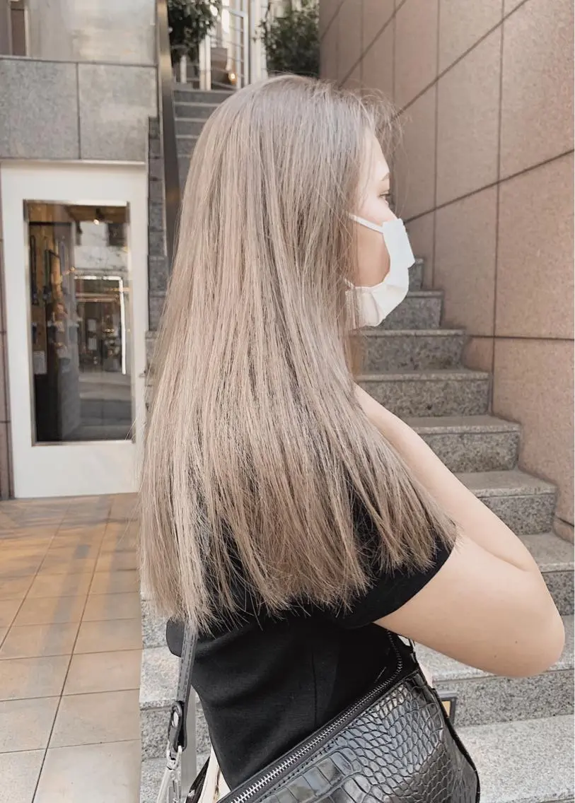 ロング カラー ヘアアレンジ メンズ ネイル マツエク・マツパ ハイトーンボブ 前田 表参道　グレージュのヘアスタイル