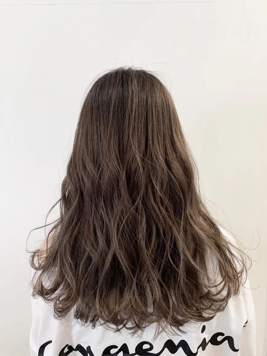 セミロング カラー 【azure横浜】 🧸misaki🌸のヘアスタイル