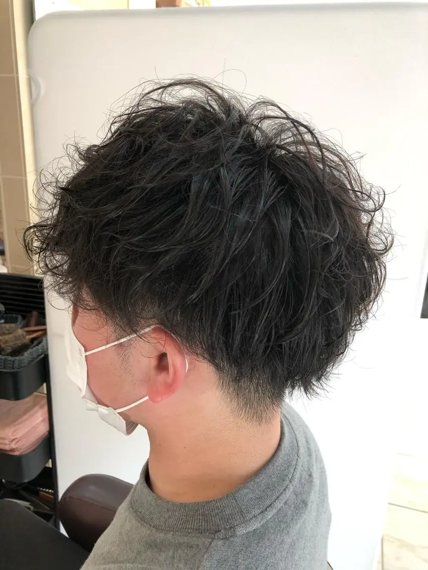 パーマ 野々山 直貴のヘアスタイル