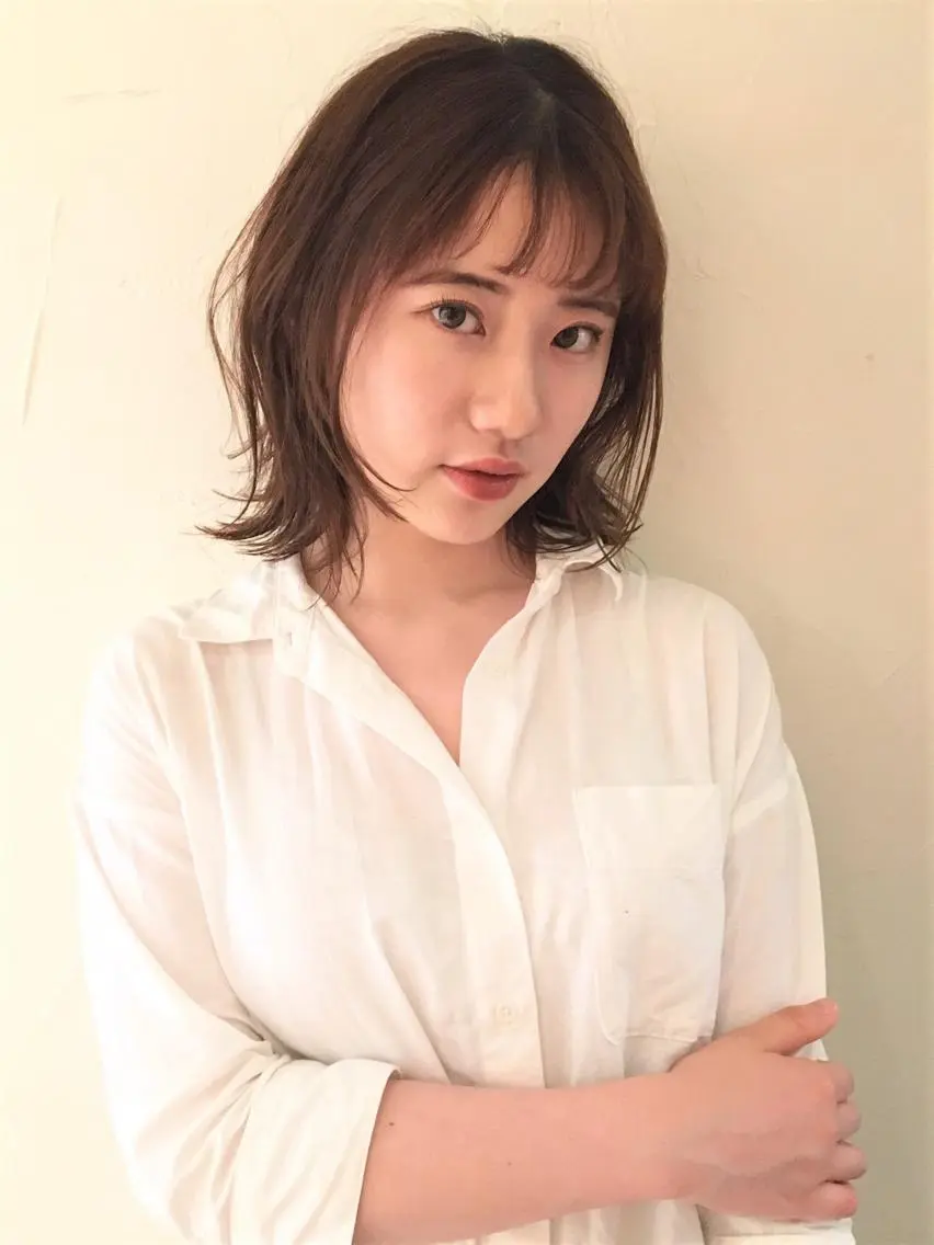 ミディアム シマダ アユミのヘアスタイル