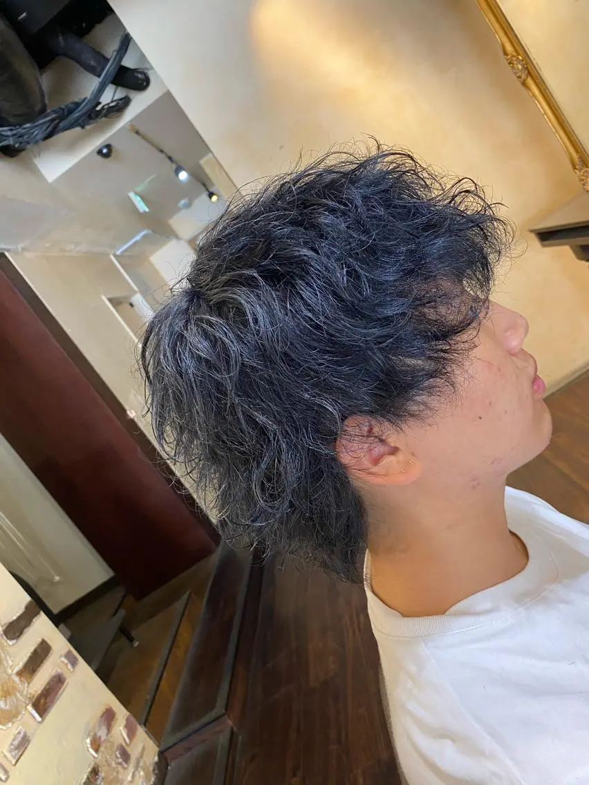 カラー メンズ 黒髪 ブルーカラー ブルーブラック 大阪メンズヘアのプロ 高橋 直希のヘアスタイル
