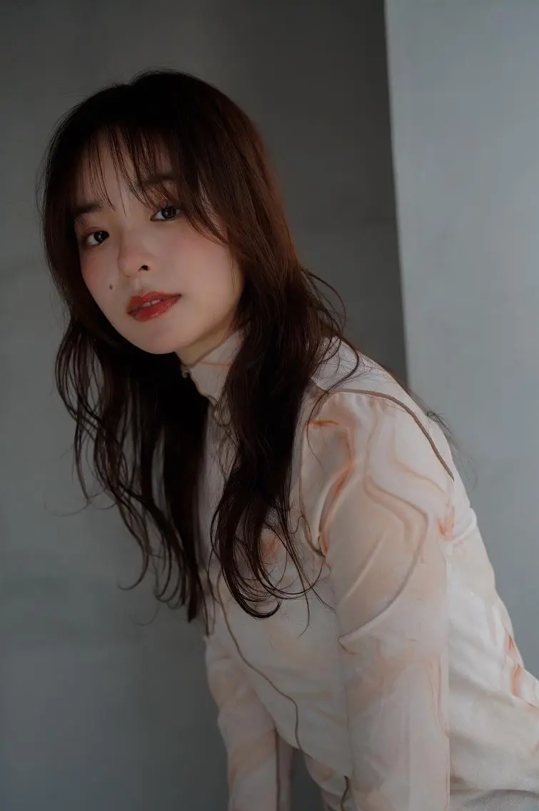 セミロング navile GINZAのヘアスタイル