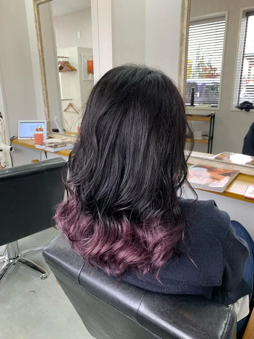 ロング ヘアカラー 須佐 勝也のヘアスタイル