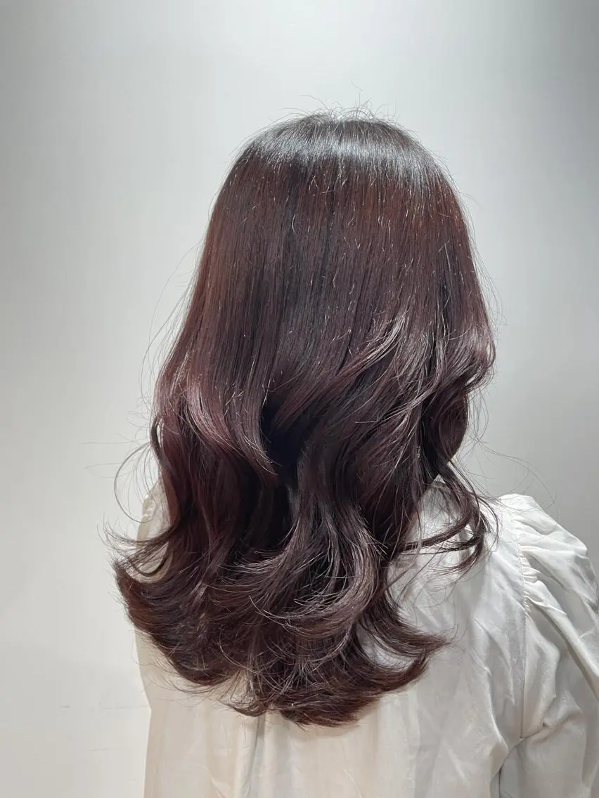 セミロング カラー ブリーチ ラベンダーカラー ピンクカラー ピンクラベンダー 韓国風カラー🤎 𝒄𝒉𝒊𝒌𝒂のヘアスタイル