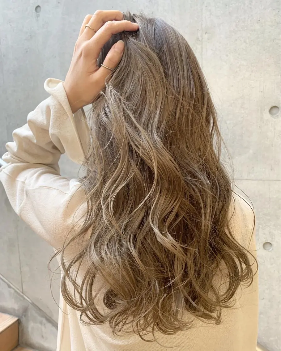 ロング カラー box mico. mutsumiのヘアスタイル