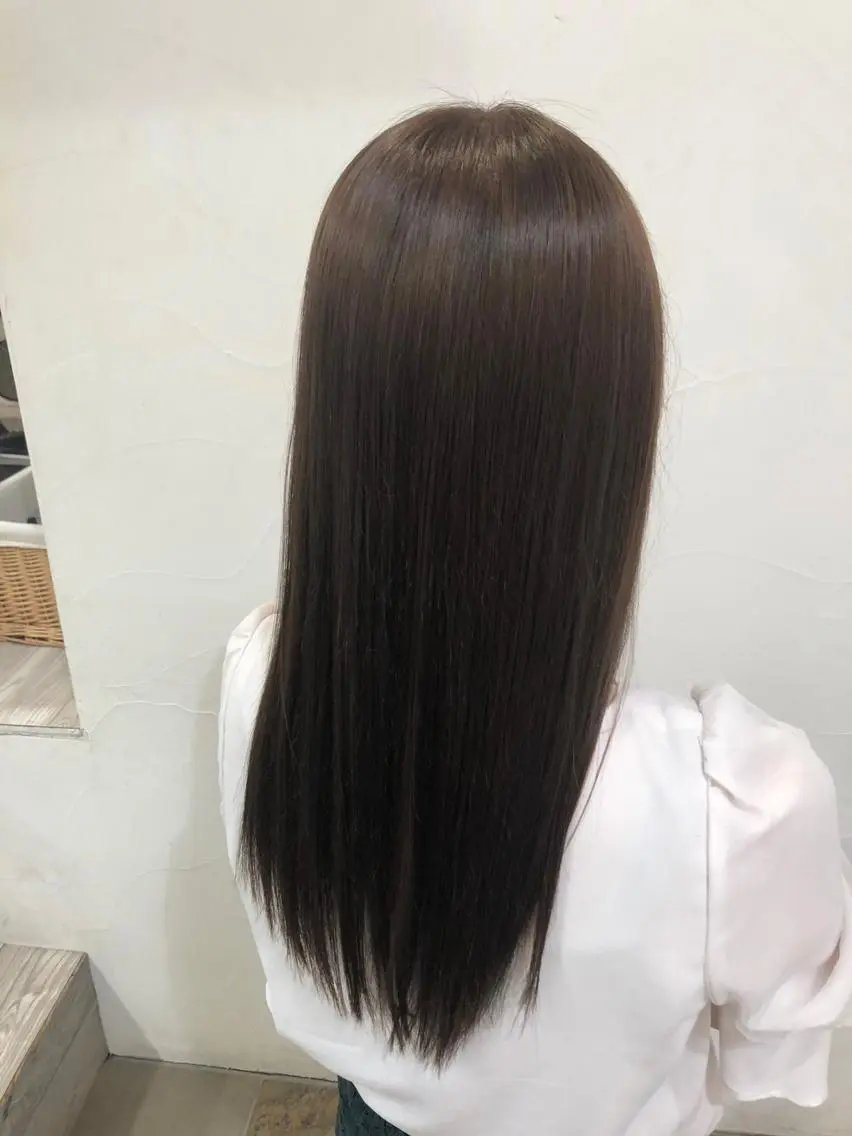 カラー 下池 紗加のヘアスタイル