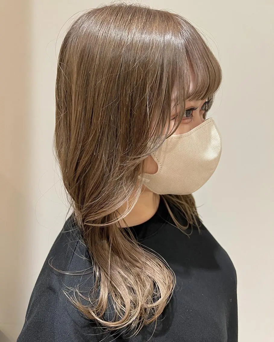 ミディアム カラー ヘアアレンジ ブリーチ 暗髪カラー🫐 おくだりんかのヘアスタイル