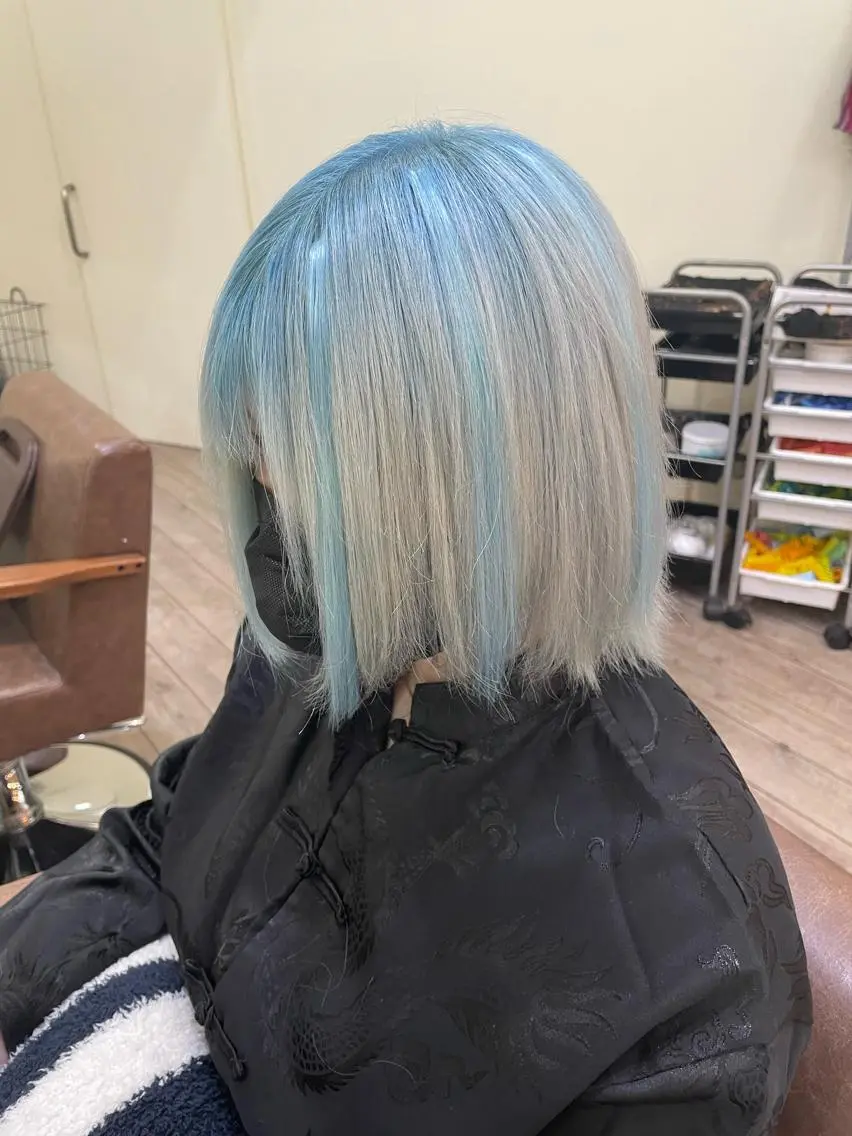 ミディアム カラー シールエクステ ミディアムパーマ バレイヤージュ ブリーチ ケアブリーチ ヘアカラー エクステ WEST OLAND加藤圭介のヘアスタイル