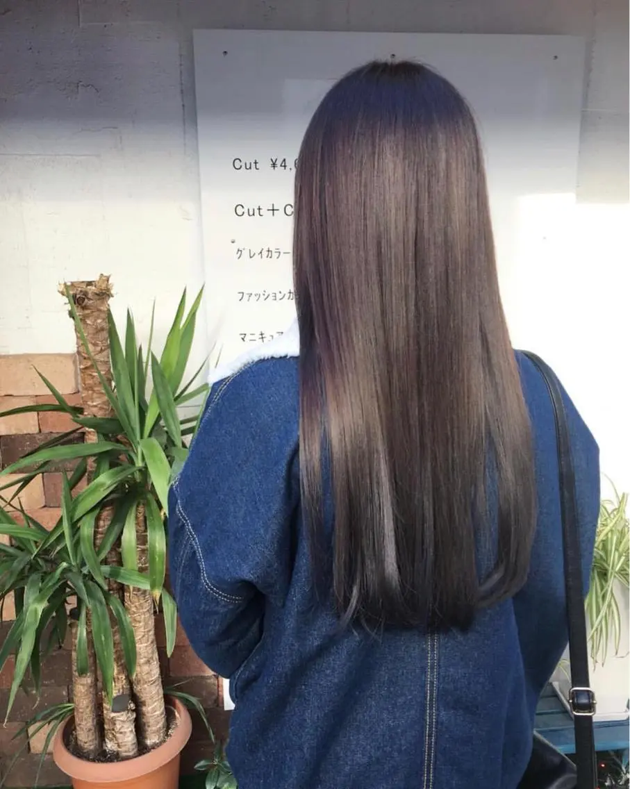 ロング カラー ヘアカラー トリートメント 花田 みなみのヘアスタイル