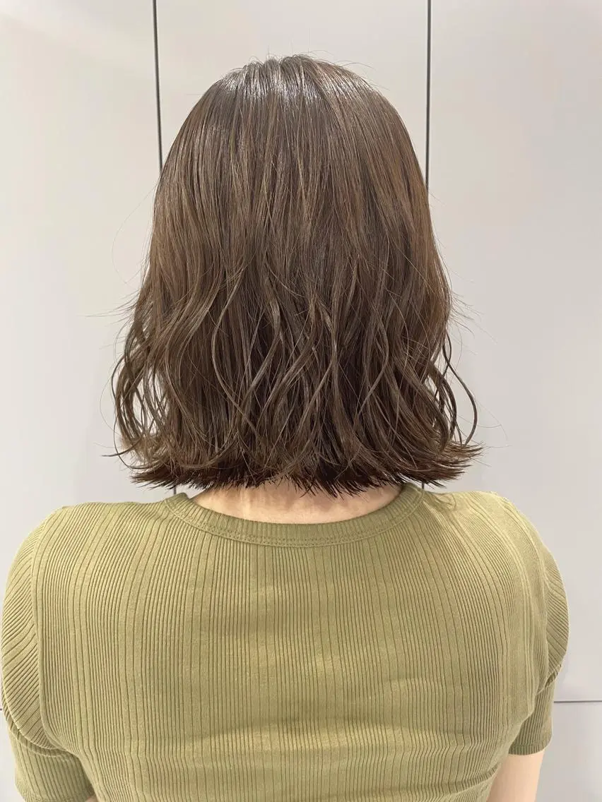 ミディアム カラー ベージュカラー ボブ カット ヘアカラー トリートメント 狩野 羅夢のヘアスタイル