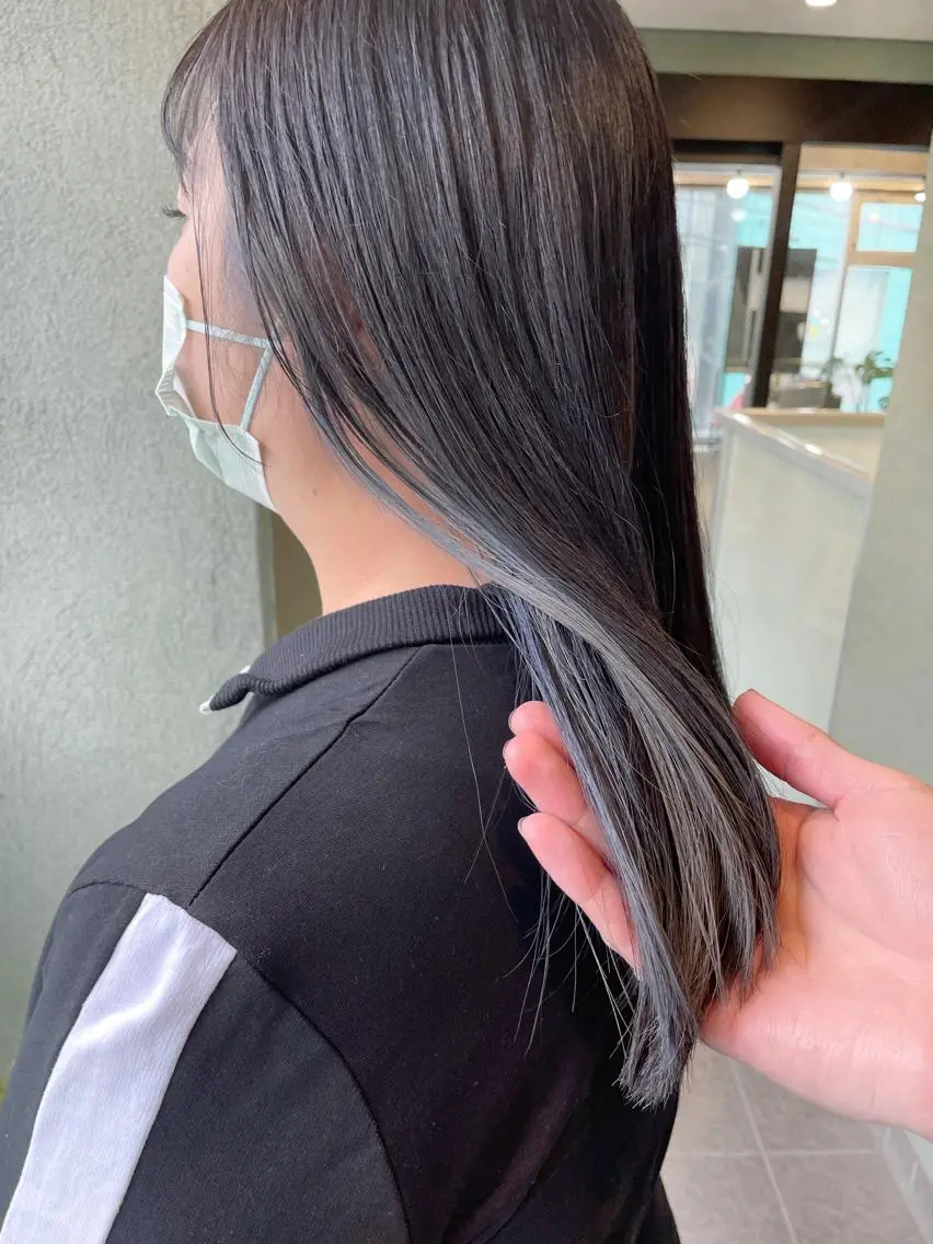 ロング カラー ブリーチ ブルーカラー ブルーグレー カット ヘアカラー トリートメント HIROKI ”博多 /ボブのヘアスタイル