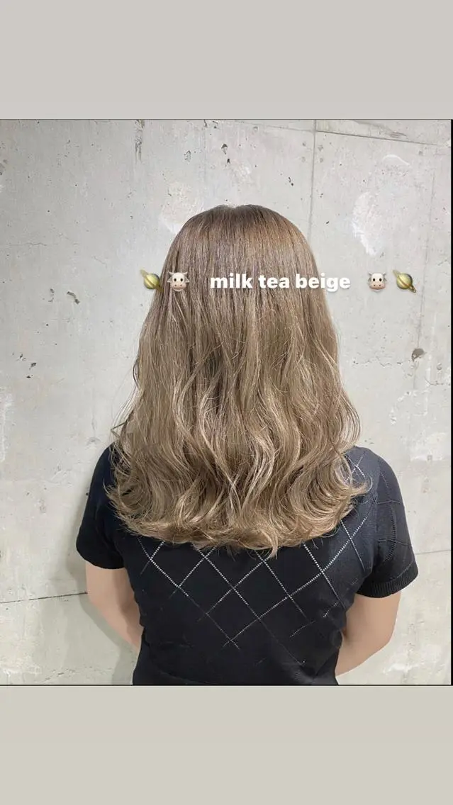 セミロング 透明感カラー・レイヤ ー🎀amika🎀のヘアスタイル