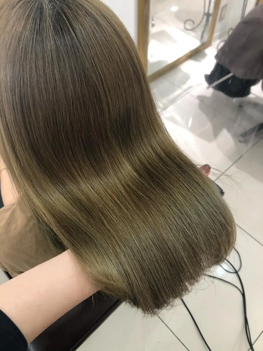 ミディアム 🇰🇷韓国風艶髪✨ 髪質改善 倉岡しおんのヘアスタイル