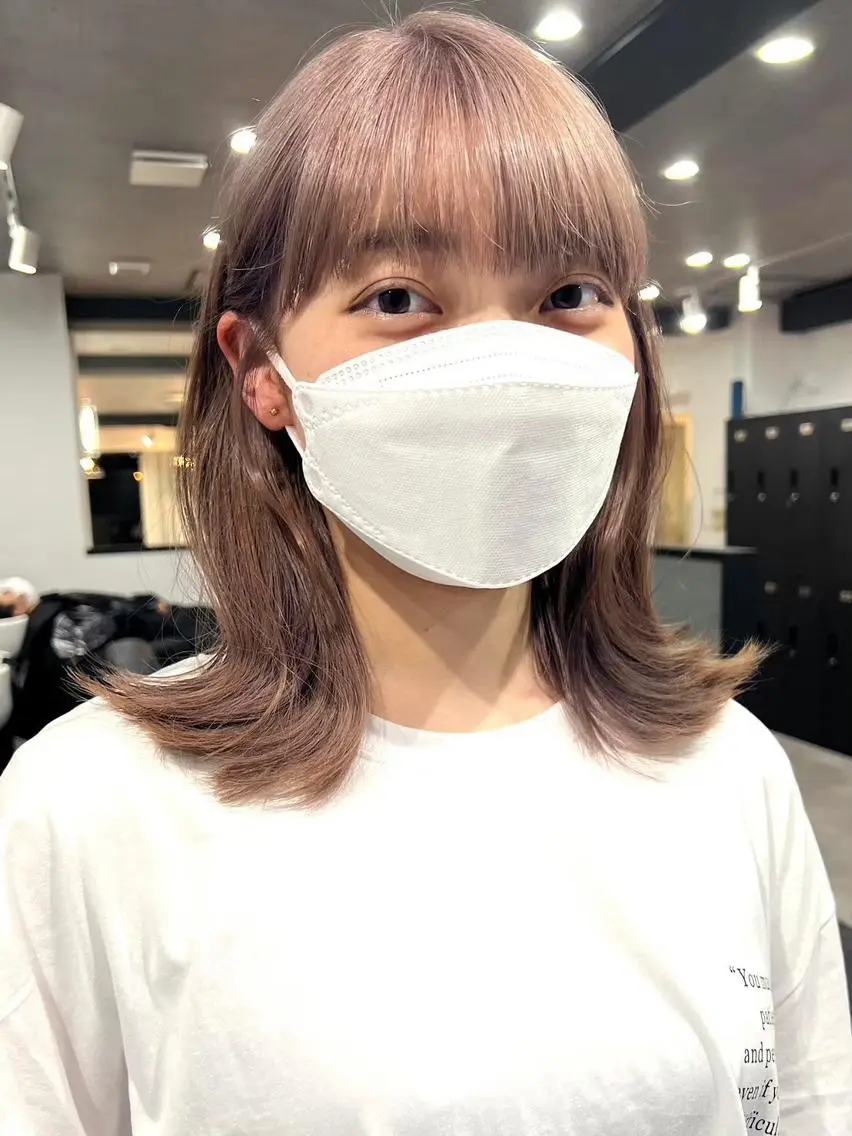 ミディアム カラー 透明感カラー うる艶/ハイトーン 🎀hina🎀のヘアスタイル