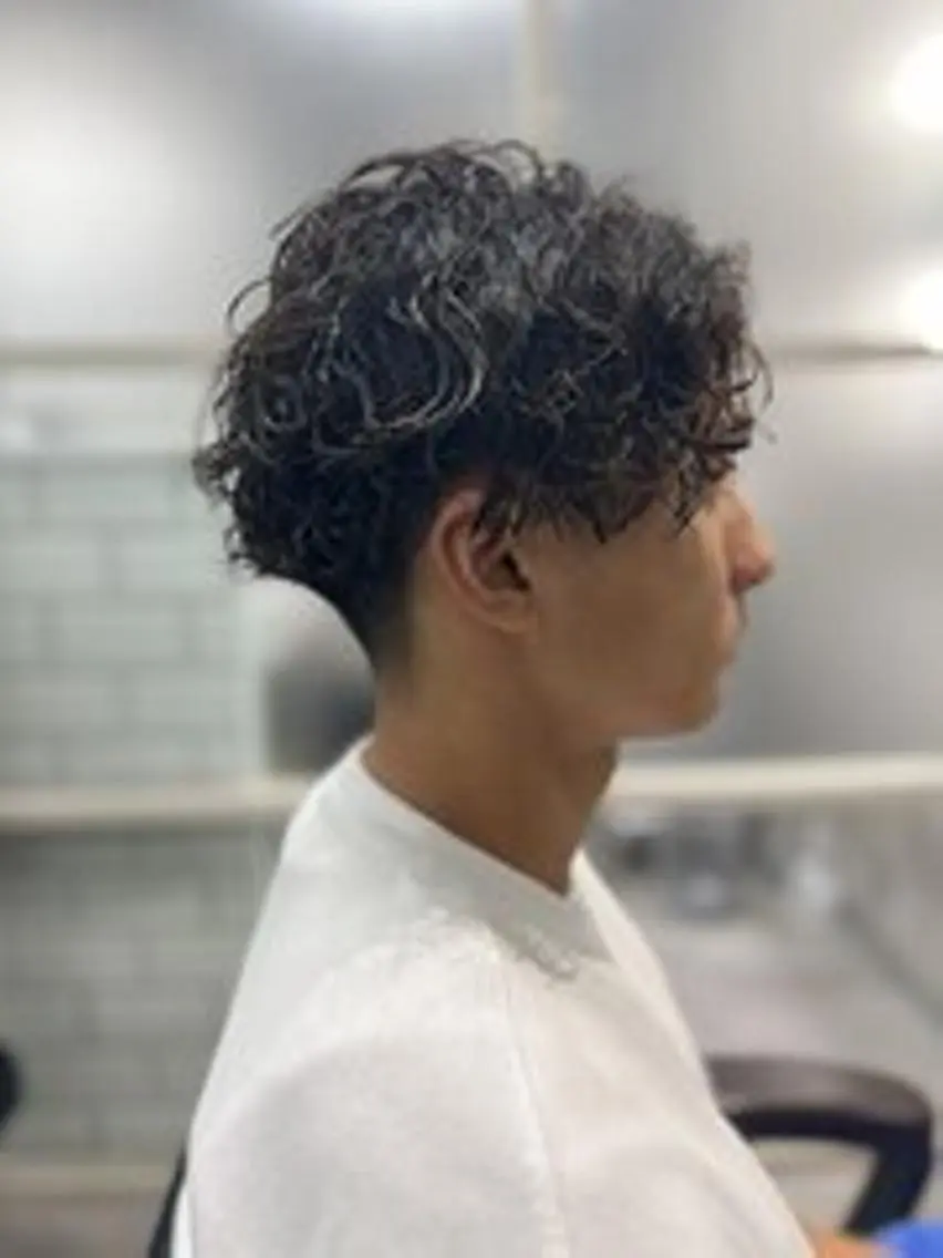 ミディアム newi 赤羽のヘアスタイル