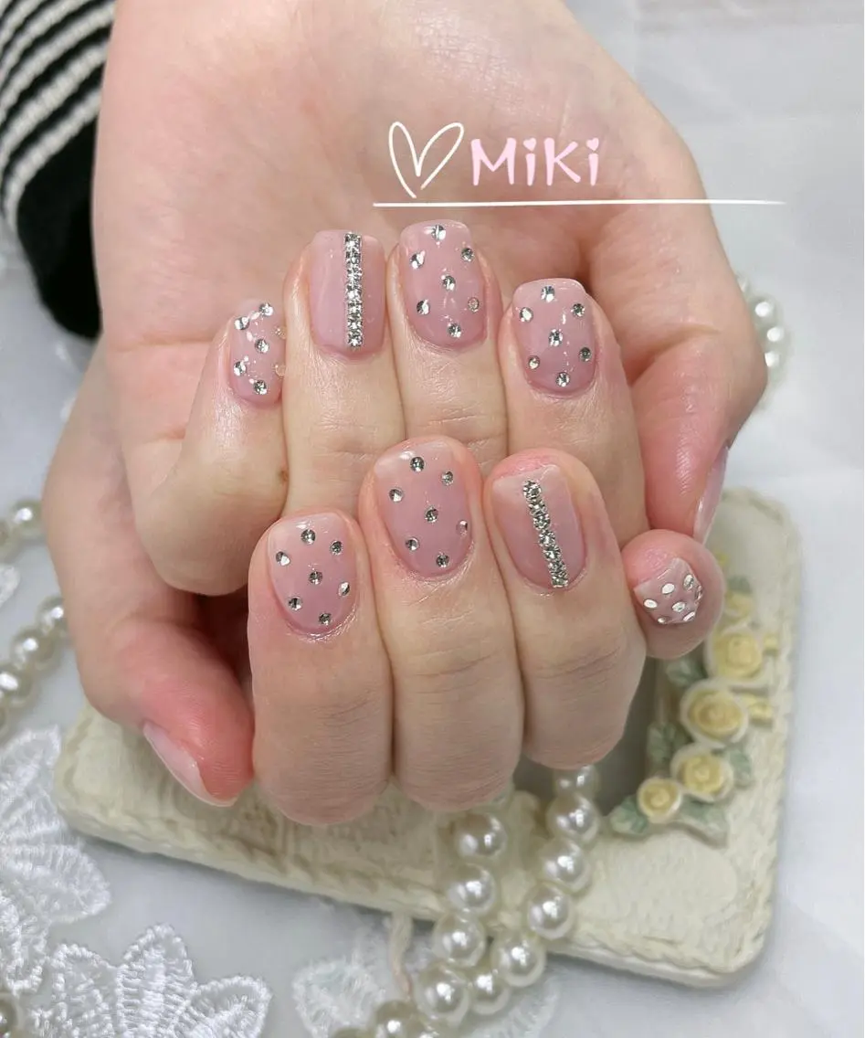 ネイル ハンドネイル ハンドケア 🦋 MiKi 🦋 ネイルサロンのネイルデザイン