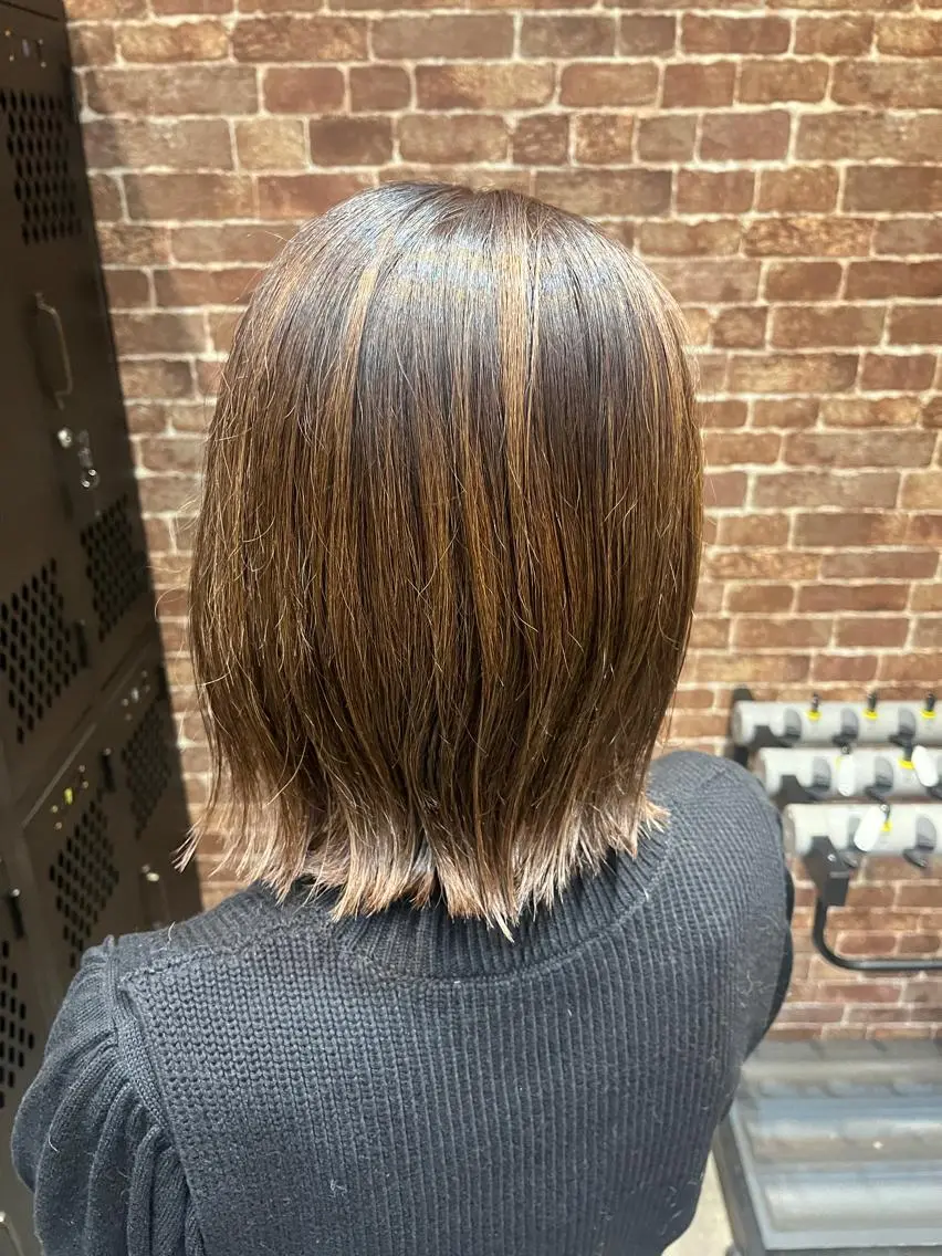 ミディアム カラー パーマ ヘアアレンジ メンズ キッズ ネイル マツエク・マツパ アイブロウ メンズブリーチ メンズハイライト メンズインナーカラー メンズ韓国風 ブリーチ 久木原 ゆりのヘアスタイル