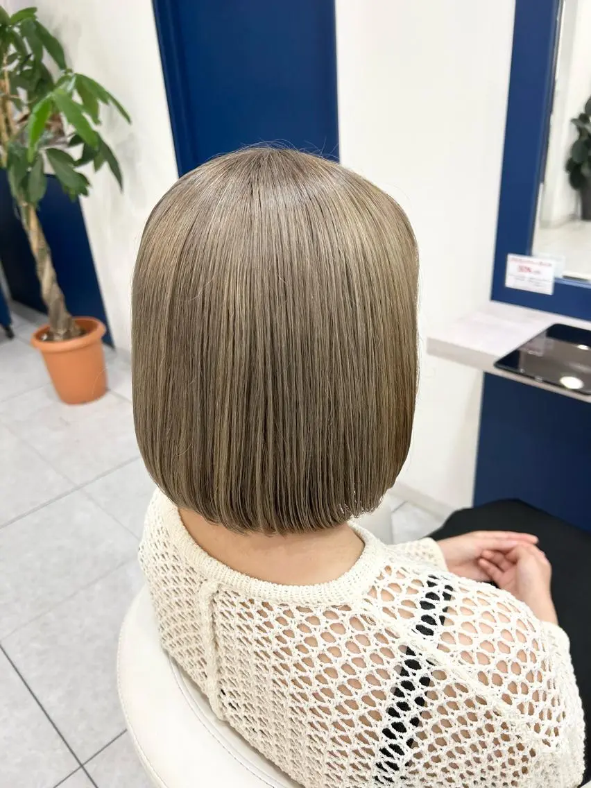 カラー ベージュカラー ミルクティーベージュ 💎Eleanor ニイナ💎のヘアスタイル