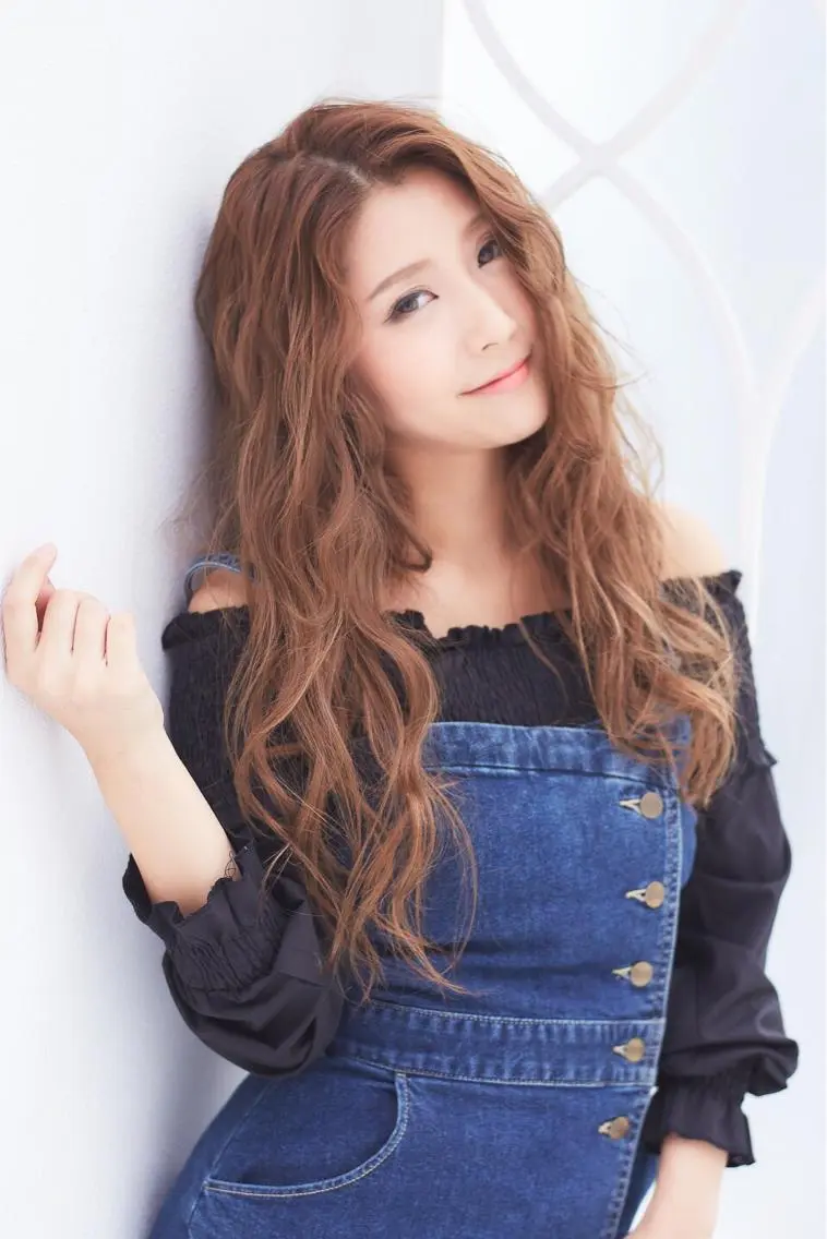ロング カット ヘアカラー トリートメント 朝比奈 志保のヘアスタイル