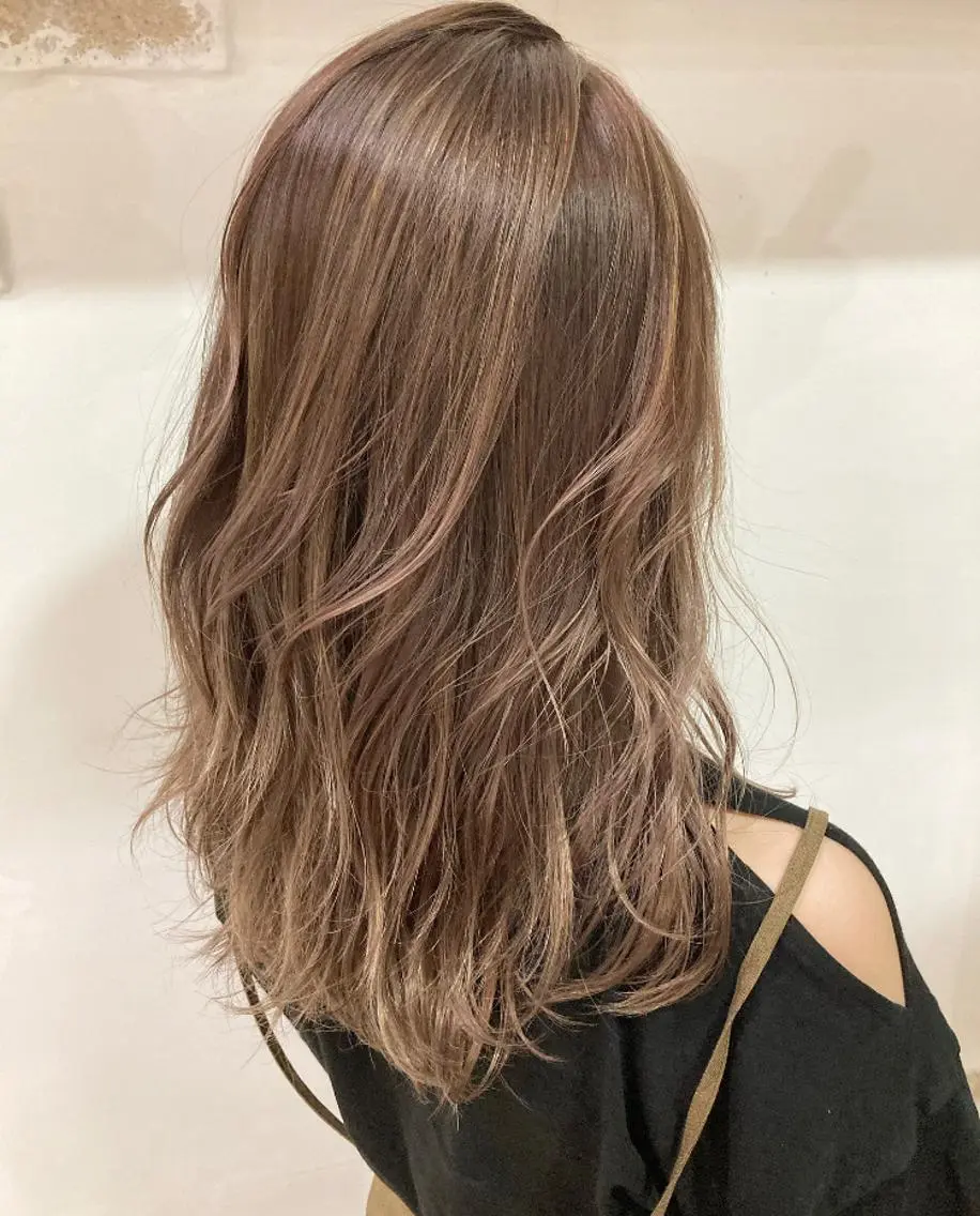 セミロング カラー ハイライトカラー 外国人風カラー ハイライト メンズ特化 TAKUYAのヘアスタイル
