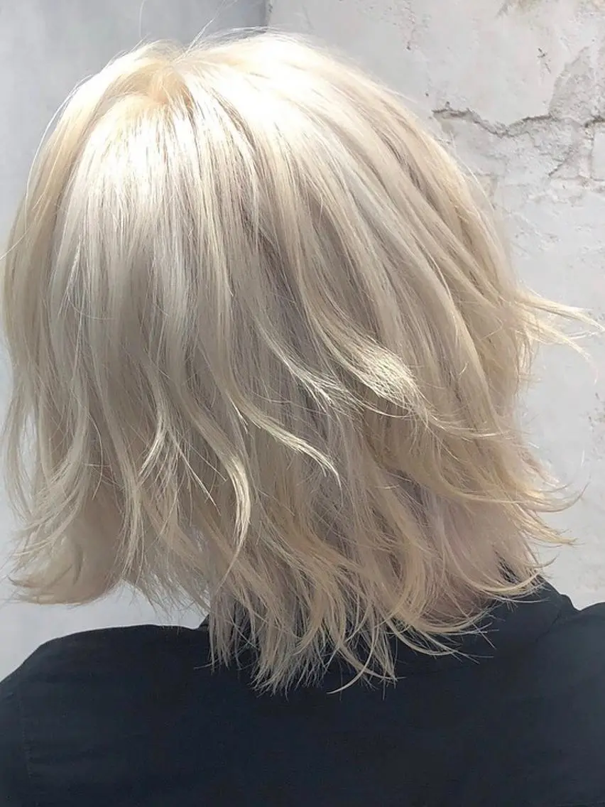 ショート カラー バレイヤージュ ブリーチ ケアブリーチ ダブルカラー ハイライトカラー welring hair salonのヘアスタイル