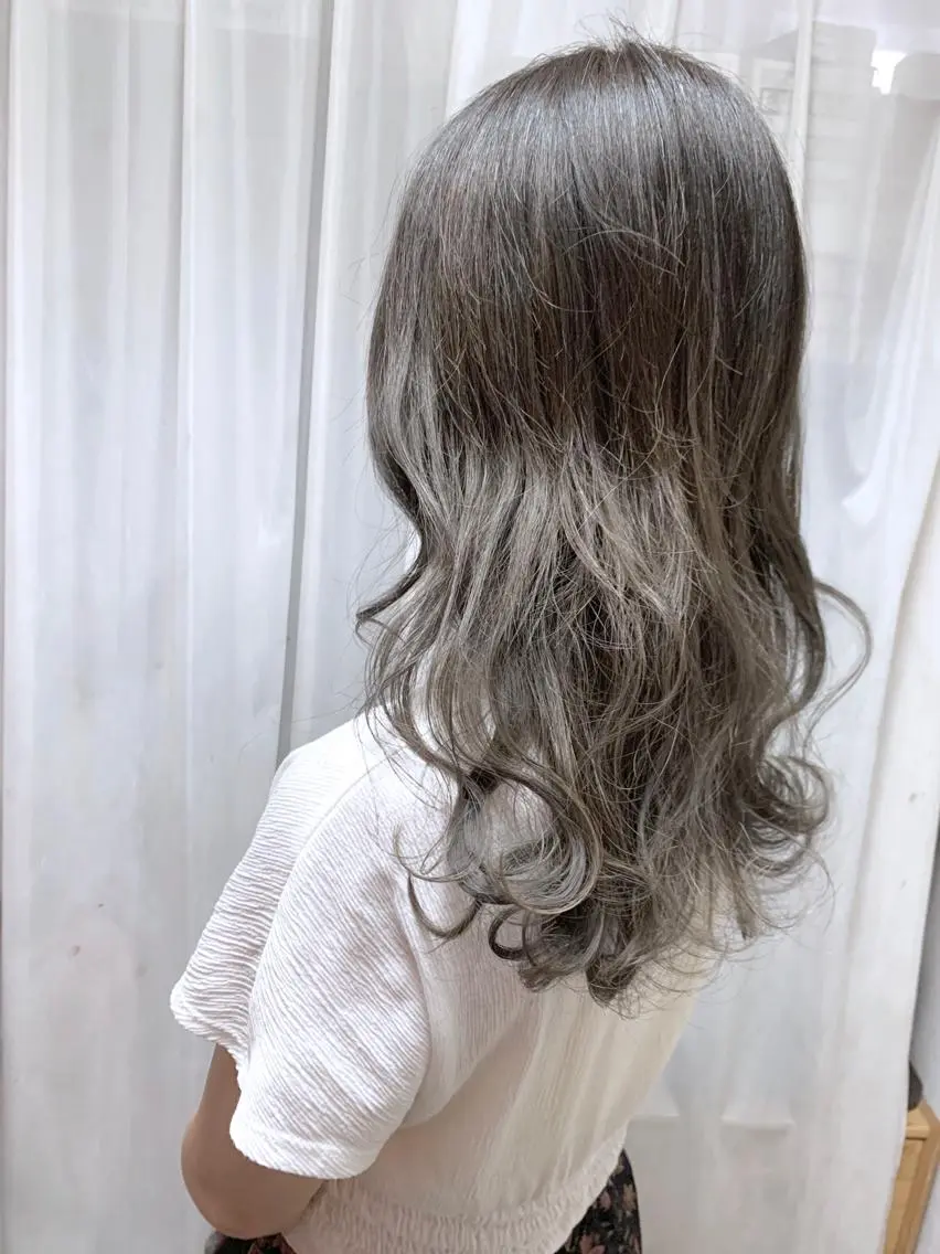 ロング カラー パーマ ヘアアレンジ グラデーションカラー グレージュ ヘアカラー トリートメント 縮毛矯正/美髪 髪質改善/石田幸輔のヘアスタイル