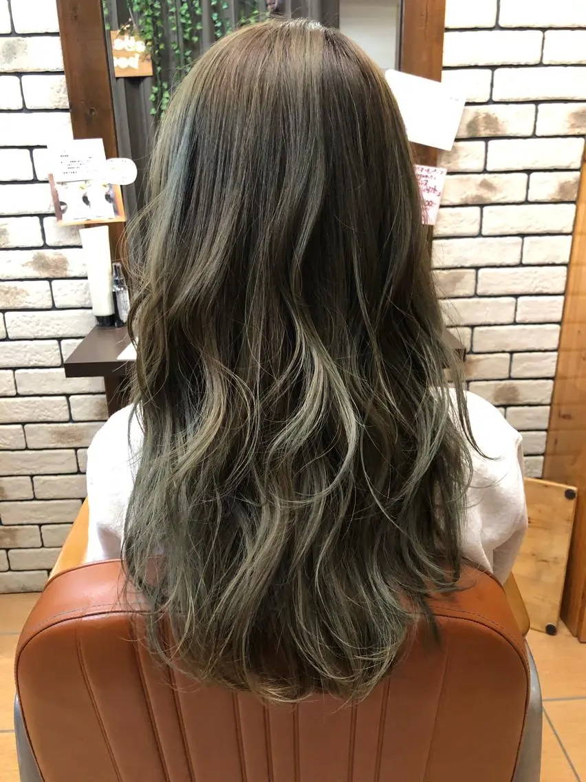 ロング カラー パーマ ヘアアレンジ グラデーションカラー 暖色ボブ 🍊rikakoのヘアスタイル