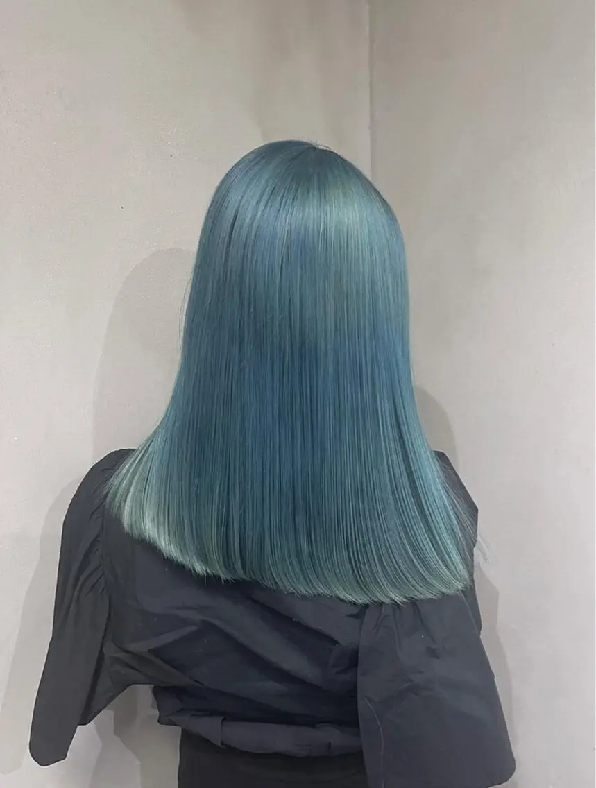 ロング カラー ブルーカラー 色落ちまでキレイに！ ！女性サロンのヘアスタイル